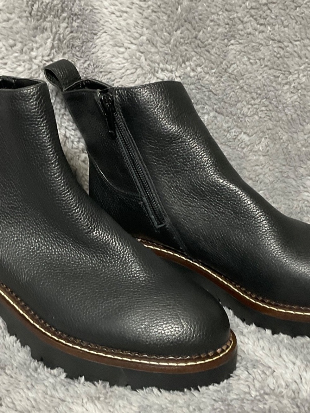 NEW Nordstrom Miller 2 Water Resistant Zip Black Pebbled Leather Women’s SZ 7M